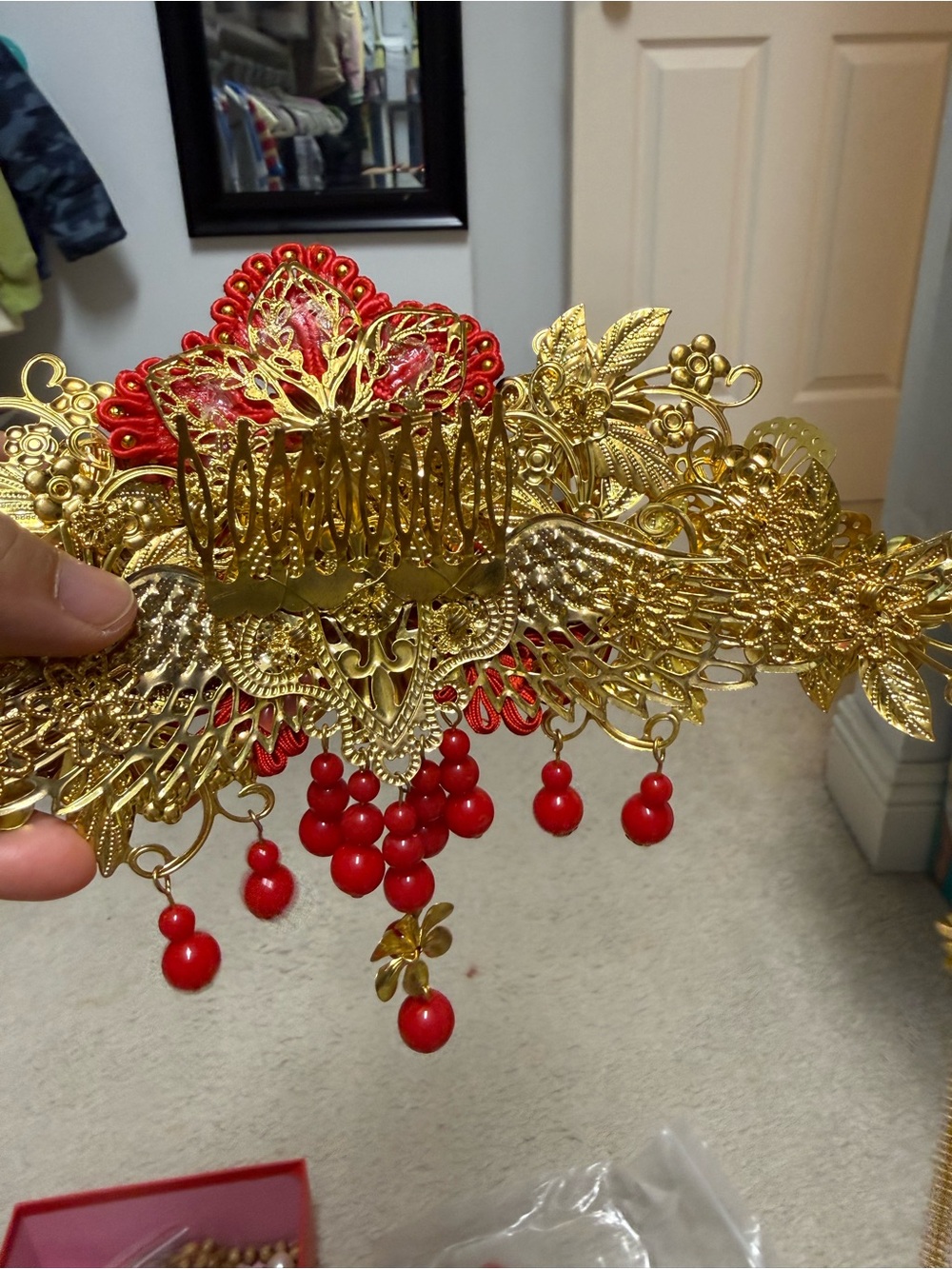 Ornate Gold & Red Bridal Hairpiece - Picture 4 of 8
